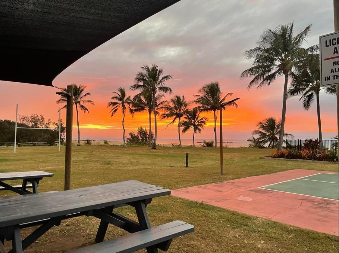 Sarina Beach Motel Grasstree Beach Eksteriør billede